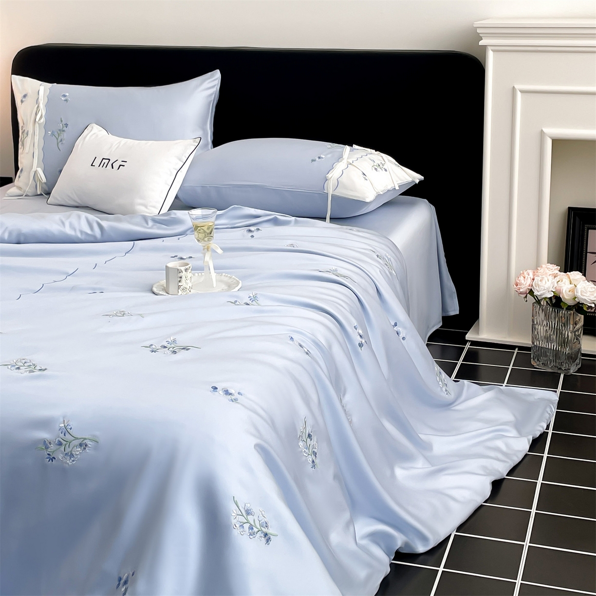 91家纺网 家纺一手货源 找家纺 蓝米卡夫 2026夏季新款60S兰精天丝刺绣四件套-汐语（礼盒） 汐语-蓝