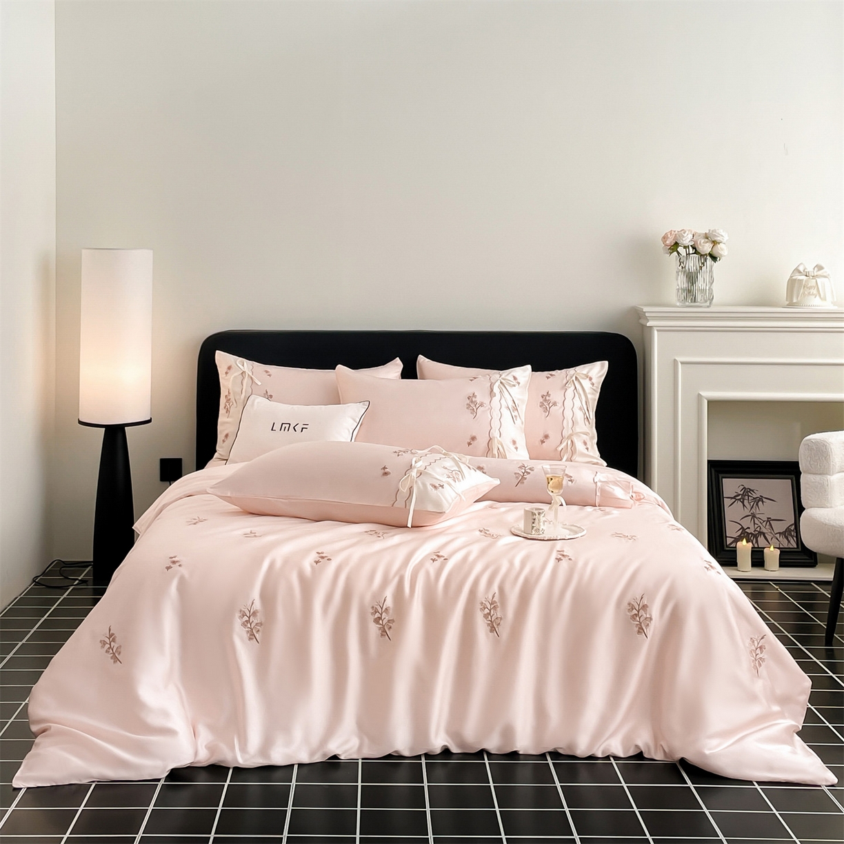 91家纺网 家纺一手货源 找家纺 蓝米卡夫 2026夏季新款60S兰精天丝刺绣四件套-汐语（礼盒） 汐语-粉