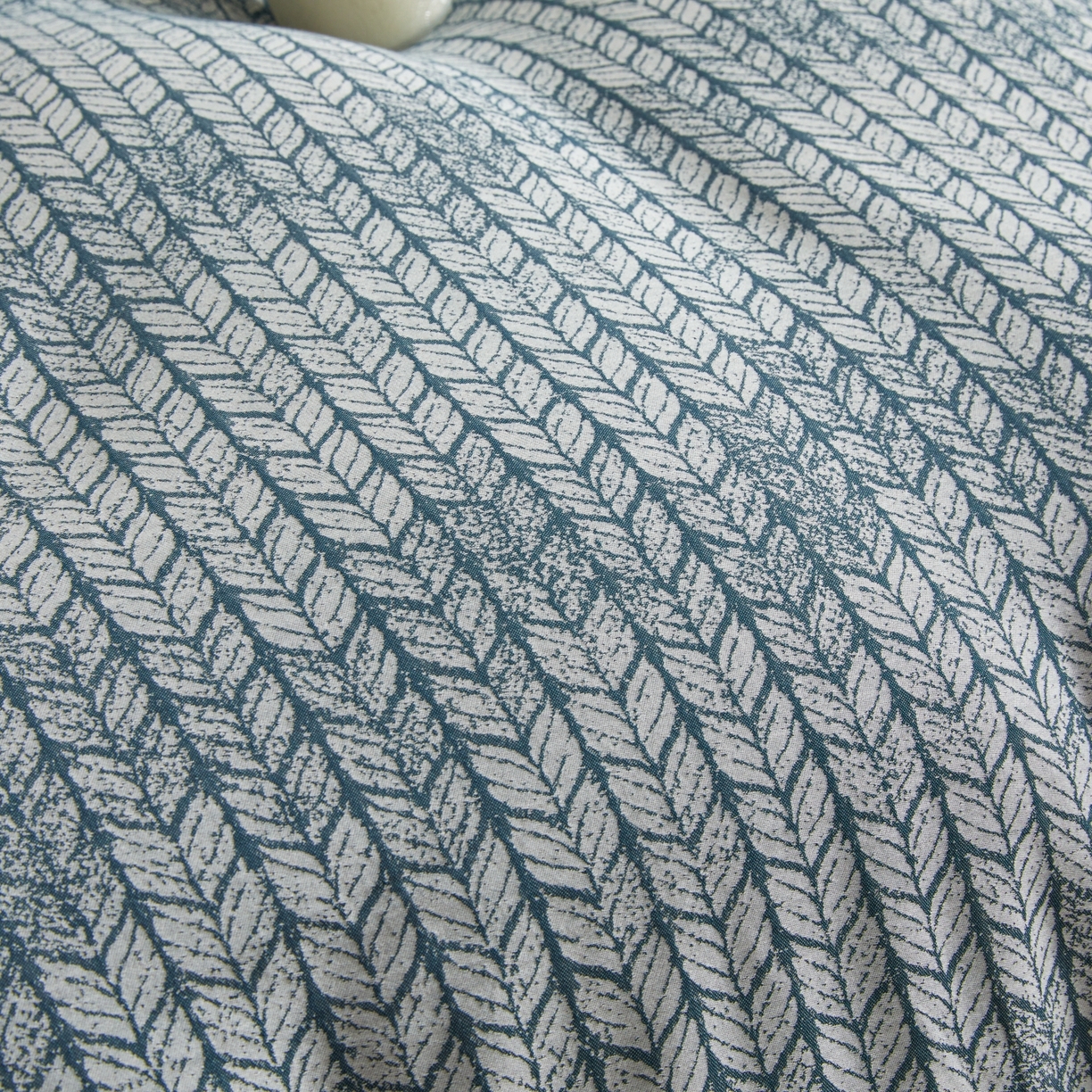 91家纺网 家纺一手货源 找家纺 乐家毛巾被（工厂自产自销） 2026新款40s全棉纯棉色织提花四件套 素穗静影