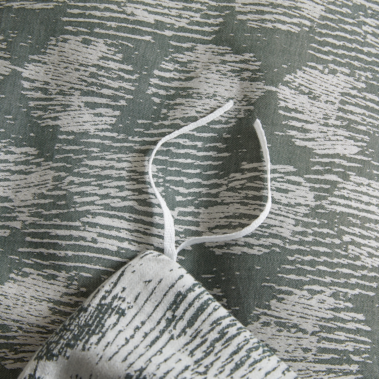 91家纺网 家纺一手货源 找家纺 乐家毛巾被（工厂自产自销） 2026新款40s全棉纯棉色织提花四件套 雾槿花簇