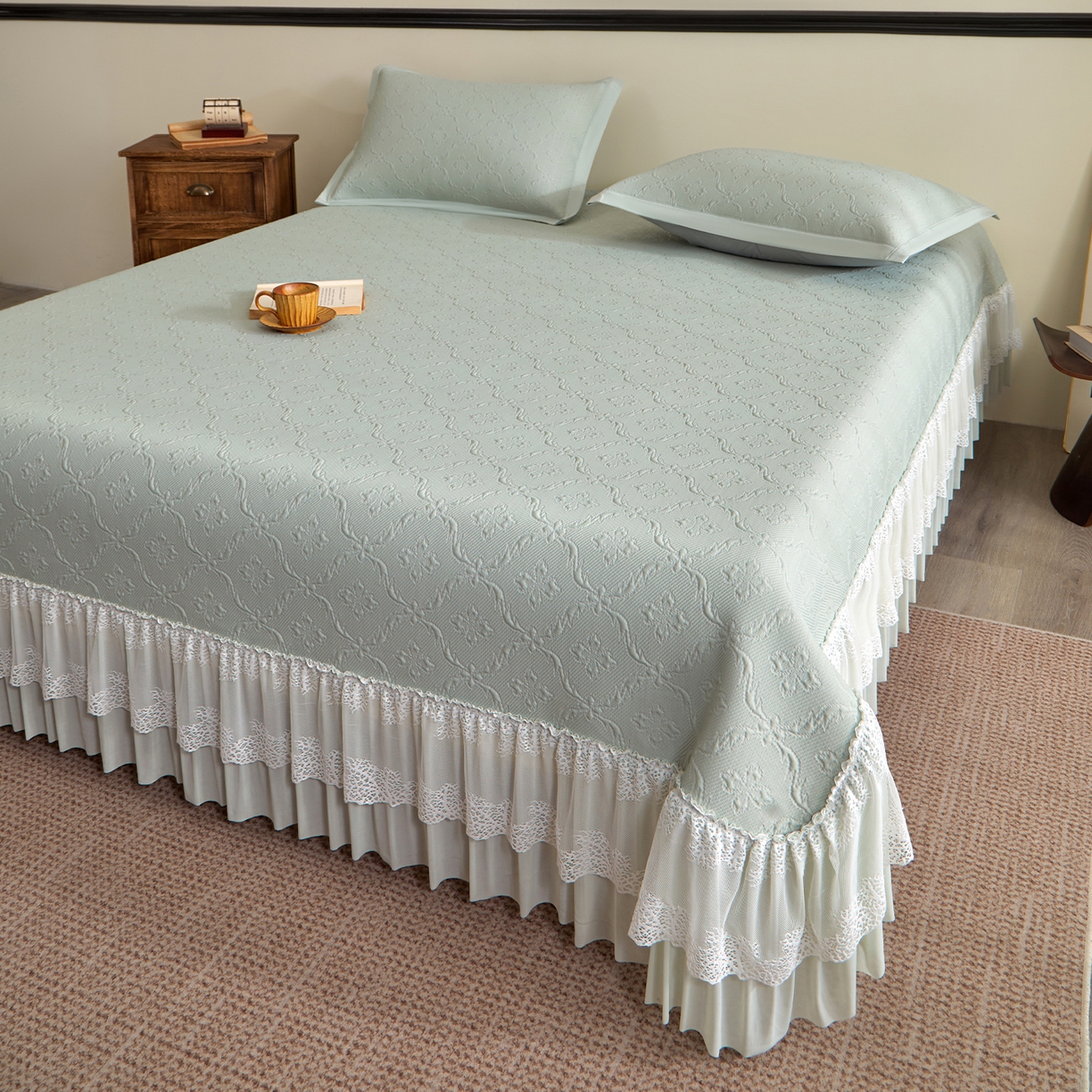 91家纺网 家纺一手货源 找家纺 瑞禾家纺 2026新款A类凉感豆豆床裙款凉席三件套-系列二 青柠鎏纹