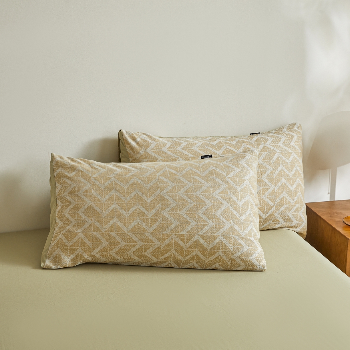 91家纺网 家纺一手货源 找家纺 乐家毛巾被（工厂自产自销） 2026新款40s全棉纯棉色织提花四件套 秩序-黄