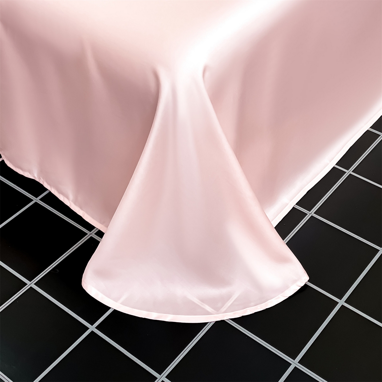 91家纺网 家纺一手货源 找家纺 蓝米卡夫 2026夏季新款60S兰精天丝刺绣夏被夏凉被空调被四件套-幸运汪 幸运汪-粉