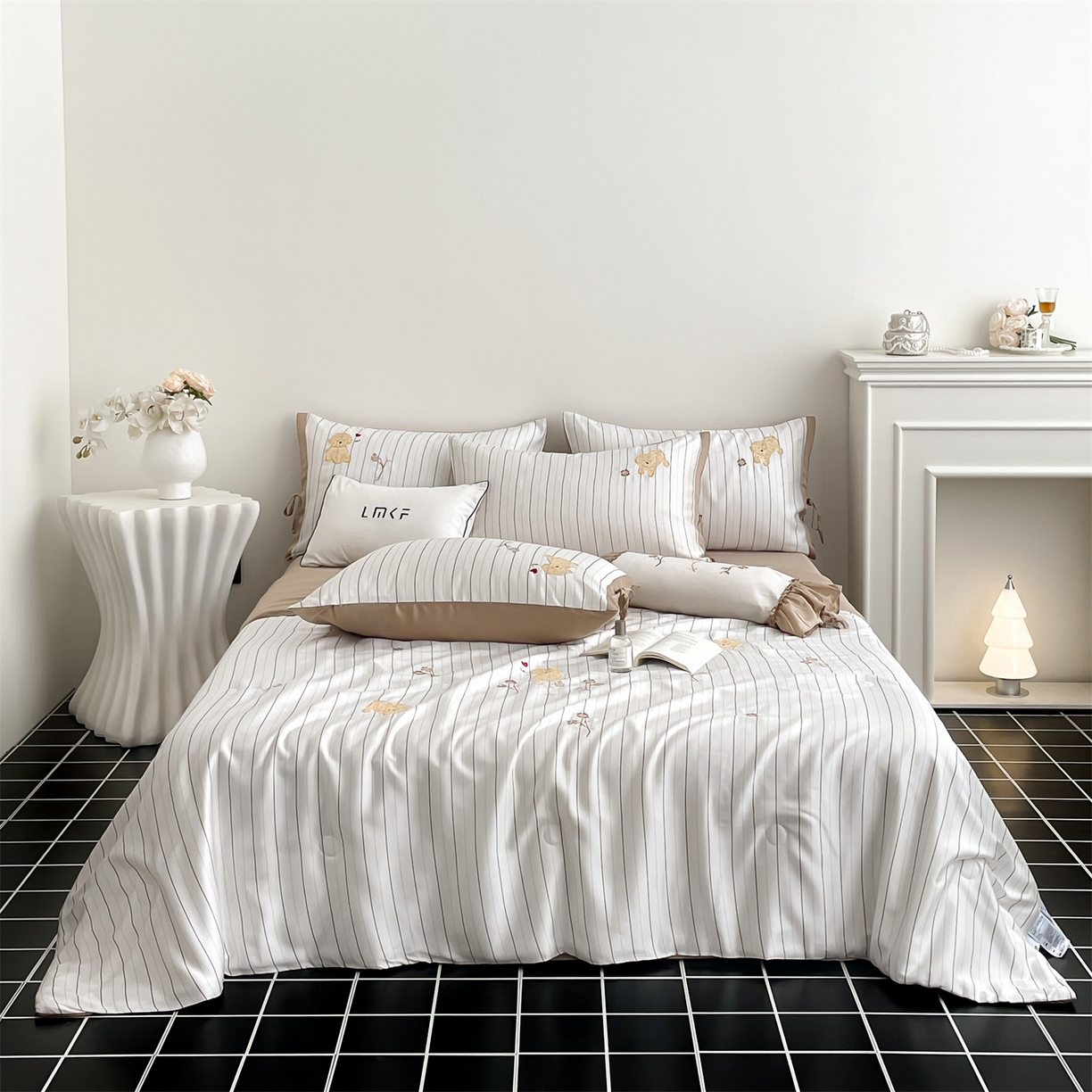 91家纺网 家纺一手货源 找家纺 蓝米卡夫 2026夏季新款60S兰精天丝刺绣夏被夏凉被空调被四件套-幸运汪 幸运汪-咖