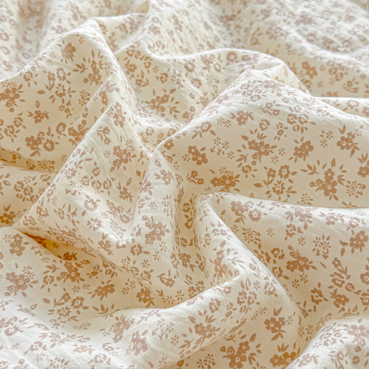 91家纺网 家纺一手货源 找家纺 （总）归属 2026新款A类小碎花贝壳绣皱皱棉夏被夏凉被空调被