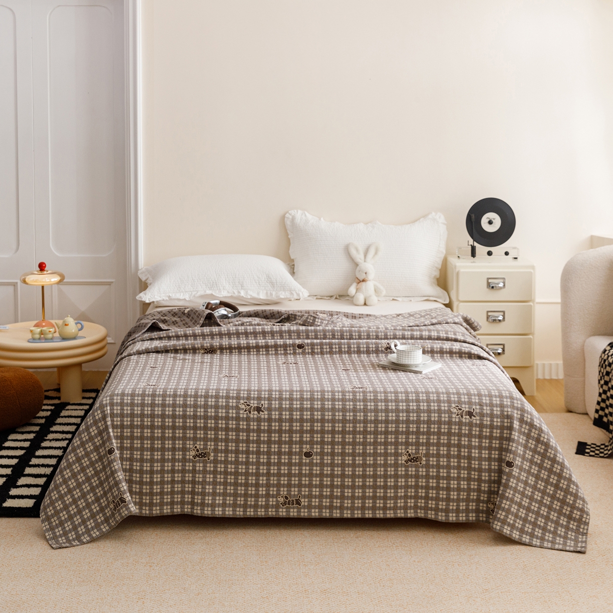 91家纺网 家纺一手货源 找家纺 悦然毛巾被 2026春夏新款水洗色织提花全棉纯棉纱布毛巾被盖毯休闲夏被毛毯 深格小狗