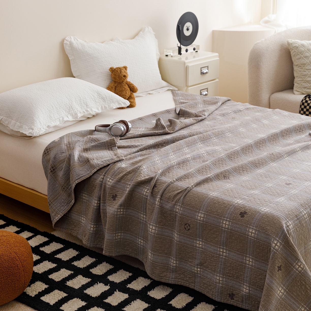 91家纺网 家纺一手货源 找家纺 悦然毛巾被 2026春夏新款水洗色织提花全棉纯棉纱布毛巾被盖毯休闲夏被毛毯 棕格星芒