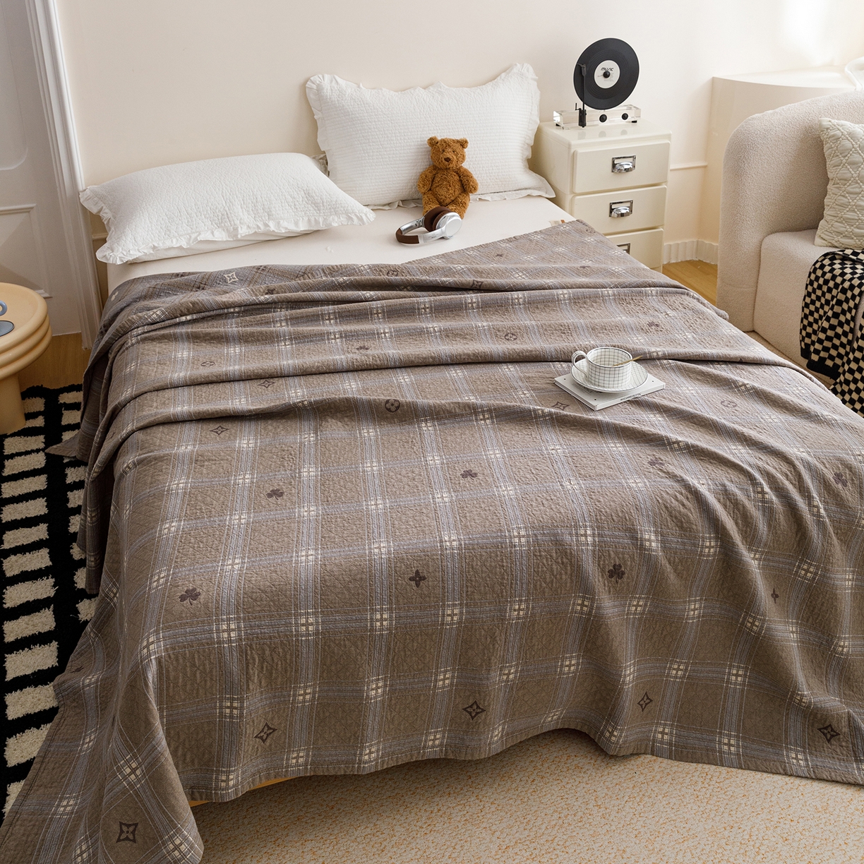 91家纺网 家纺一手货源 找家纺 悦然毛巾被 2026春夏新款水洗色织提花全棉纯棉纱布毛巾被盖毯休闲夏被毛毯 棕格星芒