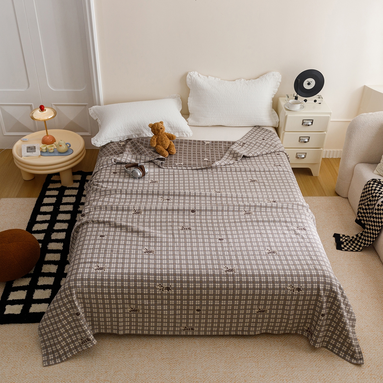 91家纺网 家纺一手货源 找家纺 悦然毛巾被 2026春夏新款水洗色织提花全棉纯棉纱布毛巾被盖毯休闲夏被毛毯 深格小狗