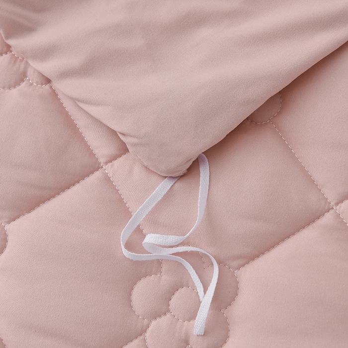 91家纺网 家纺一手货源 找家纺 乐蔻家纺 2026春夏新款A类磨毛原棉防水隔尿太阳花床裙床笠床笠单件 太阳花防水-柔粉