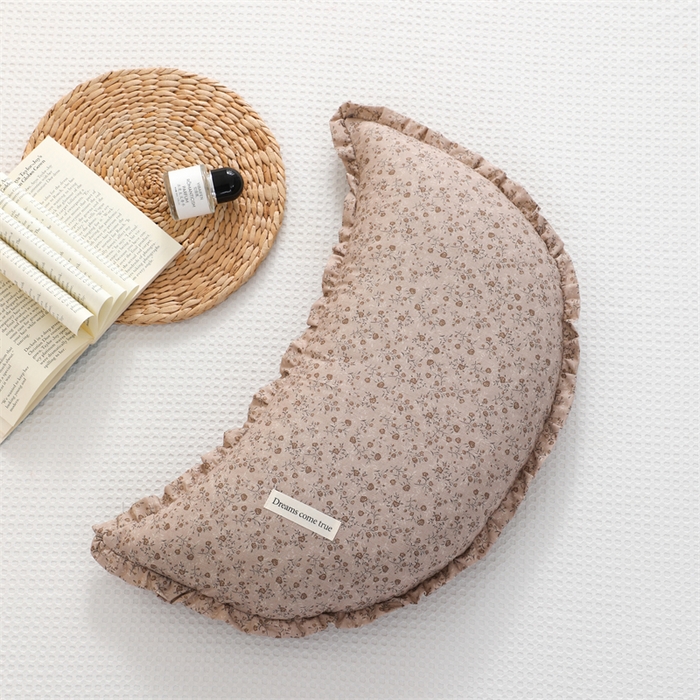 91家纺网 家纺一手货源 找家纺 （总）仁宇枕业 2026新款新品全棉小碎花月牙款荞麦腰枕头枕荞麦枕头枕芯