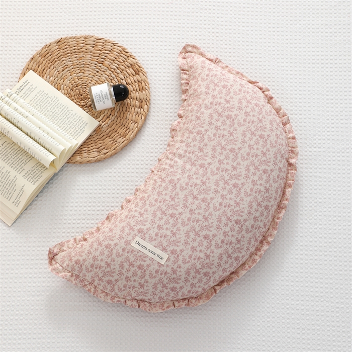 91家纺网 家纺一手货源 找家纺 （总）仁宇枕业 2026新款新品全棉小碎花月牙款荞麦腰枕头枕荞麦枕头枕芯