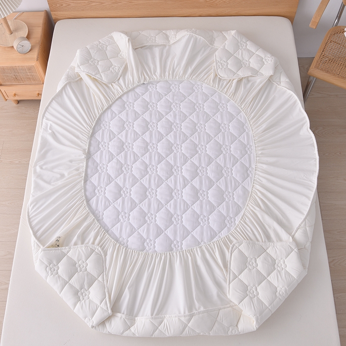 91家纺网 家纺一手货源 找家纺 乐蔻家纺 2026春夏新款A类磨毛原棉防水隔尿太阳花床裙床笠床笠单件 太阳花防水-本白