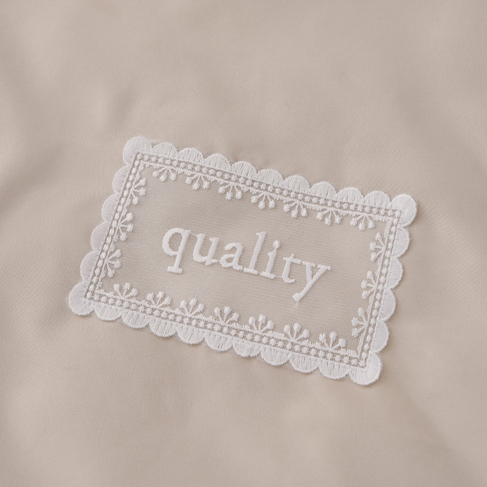 91家纺网 家纺一手货源 找家纺 乐蔻家纺 2026春夏新款A类磨毛原棉防水隔尿太阳花床裙床笠床笠单件 太阳花防水-浅驼