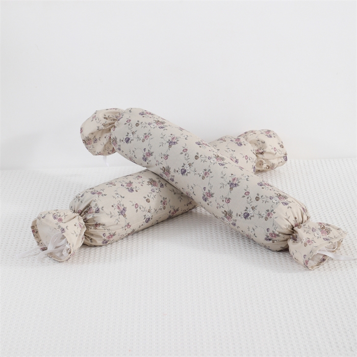 91家纺网 家纺一手货源 找家纺 （总）仁宇枕业 2026新款新品全棉小碎花糖果枕头圆形颈椎荞麦枕头枕芯