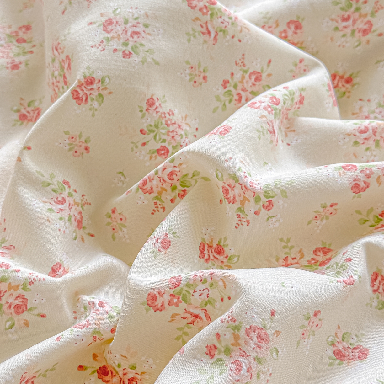 91家纺网 家纺一手货源 找家纺 归属 2026新款A类小碎花贝壳绣皱皱棉夏被夏凉被空调被 花莳