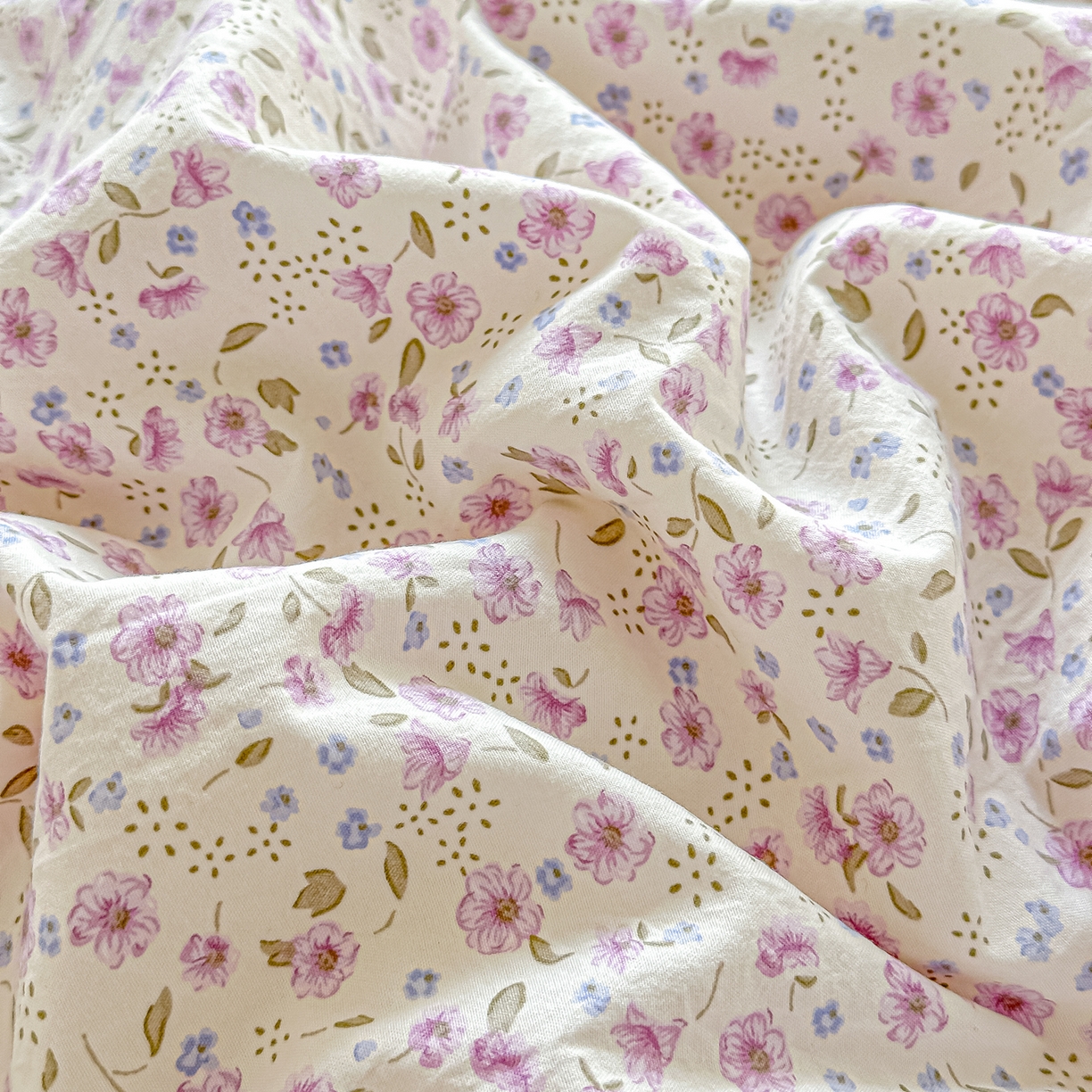 91家纺网 家纺一手货源 找家纺 归属 2026新款A类小碎花贝壳绣皱皱棉夏被夏凉被空调被 荔椿紫