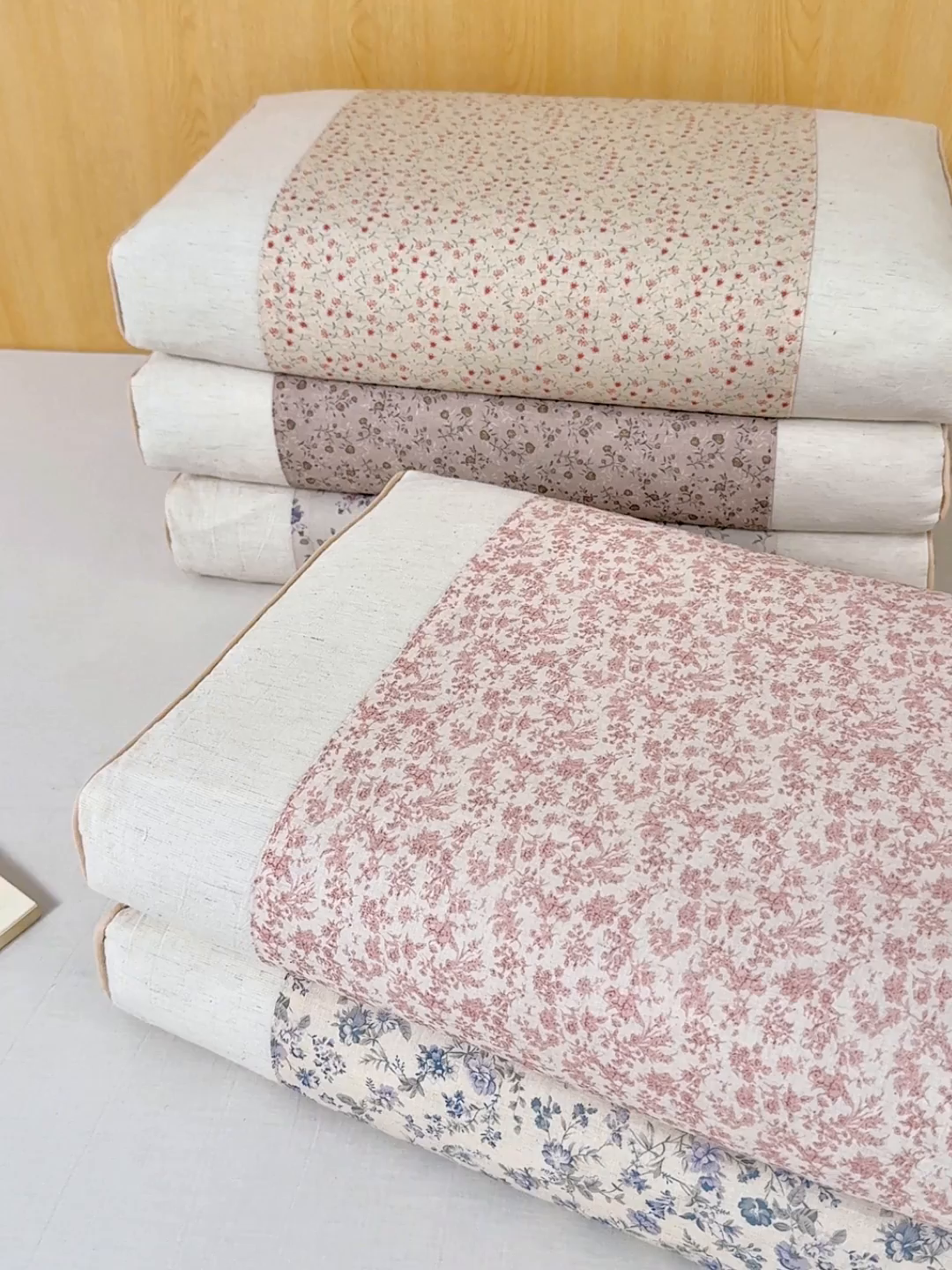 91家纺网 家纺一手货源 找家纺 （总）仁宇枕业 2026新款新品全棉小碎花宫廷款荞麦枕头枕芯