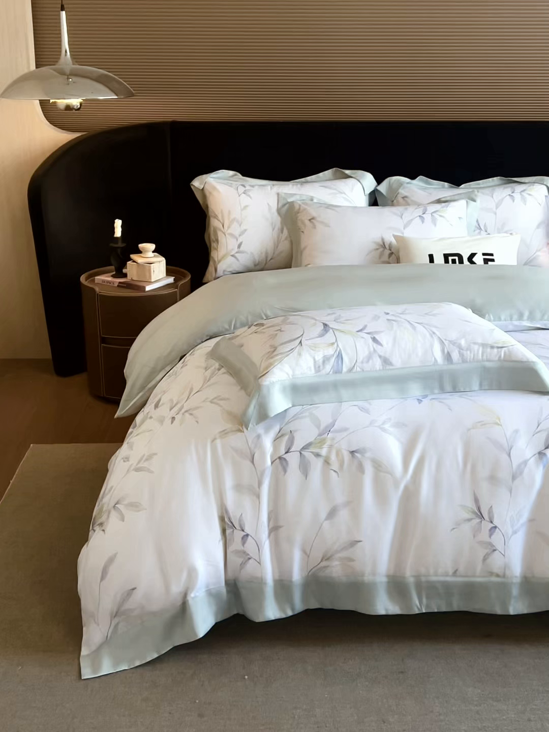 91家纺网 家纺一手货源 找家纺 蓝米卡夫 2026夏季新款50S天丝数码印花夏被夏凉被空调被四件套 春晓雨梦-兰