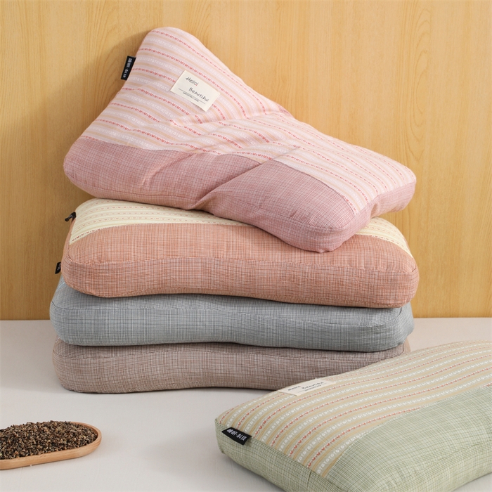 91家纺网 家纺一手货源 找家纺 （总）仁宇枕业 2026新款新品全棉提花条纹拼接款荞麦枕头枕芯