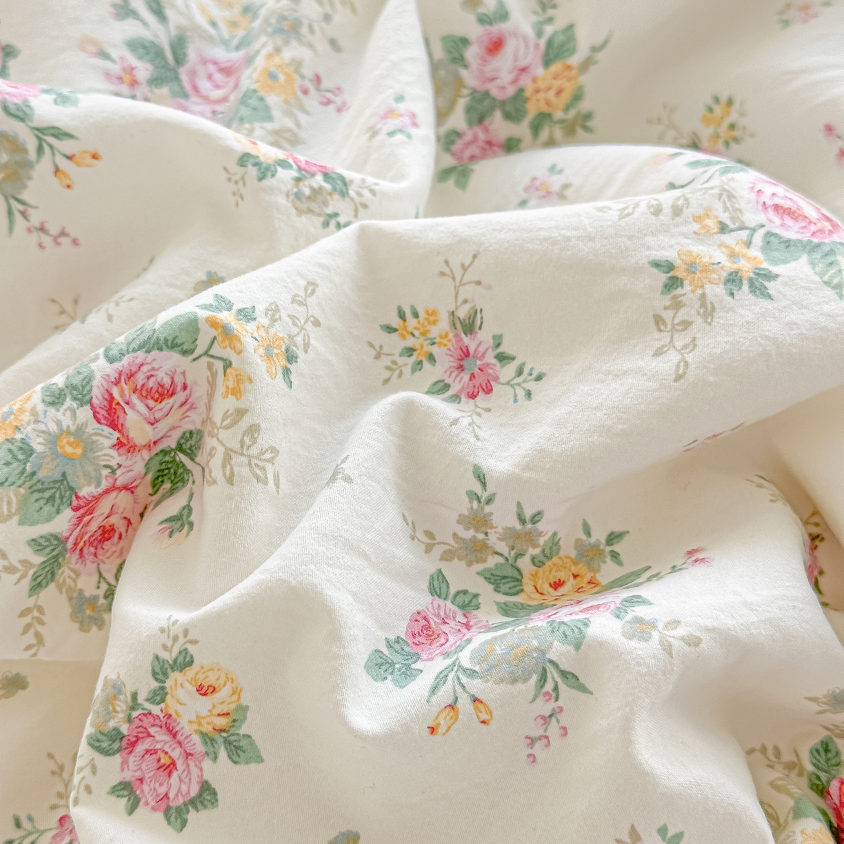 91家纺网 家纺一手货源 找家纺 归属 2026新款A类小碎花贝壳绣皱皱棉夏被夏凉被空调被 有杏