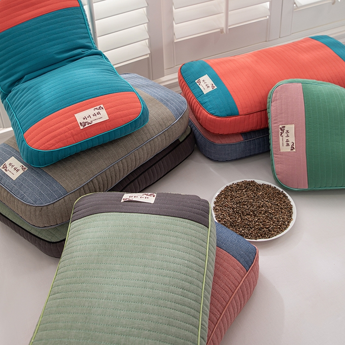 91家纺网 家纺一手货源 找家纺 （总）仁宇枕业 2026新款新品全棉简约款砂洗面包枕头水洗棉全荞麦颈椎枕头枕芯