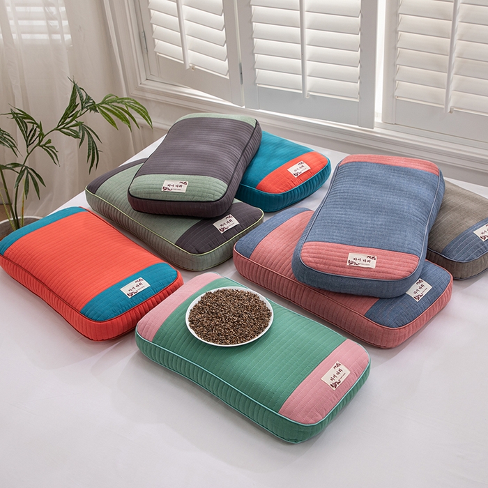 91家纺网 家纺一手货源 找家纺 （总）仁宇枕业 2026新款新品全棉简约款砂洗面包枕头水洗棉全荞麦颈椎枕头枕芯