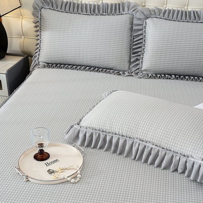 91家纺网 家纺一手货源 找家纺 睡美美家纺 2026新款A类3D按摩豆豆席床裙款凉席三件套 中灰