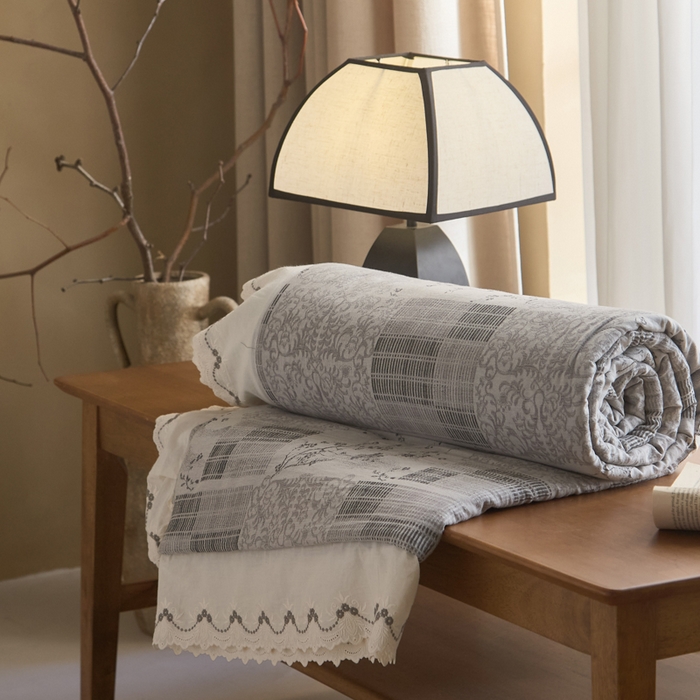 91家纺网 家纺一手货源 找家纺 大彩家居 2026新款全棉提花棉麻夏被夏凉被空调被 筑梦格