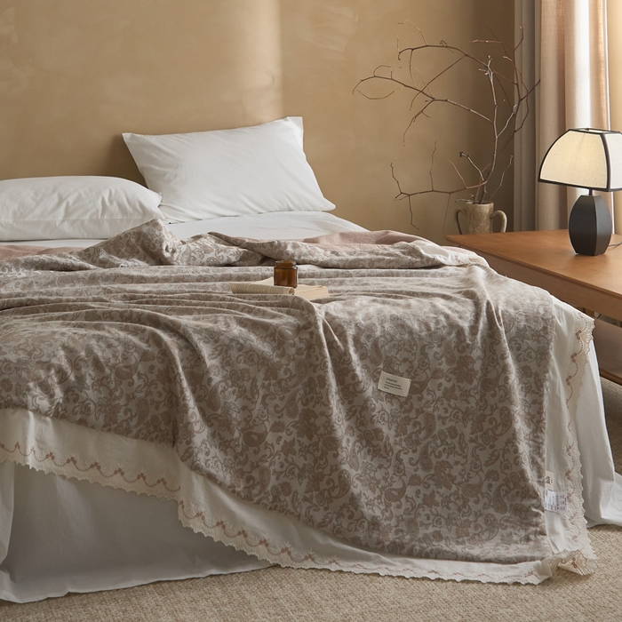 91家纺网 家纺一手货源 找家纺 大彩家居 2026新款全棉提花棉麻夏被夏凉被空调被 流沙印记