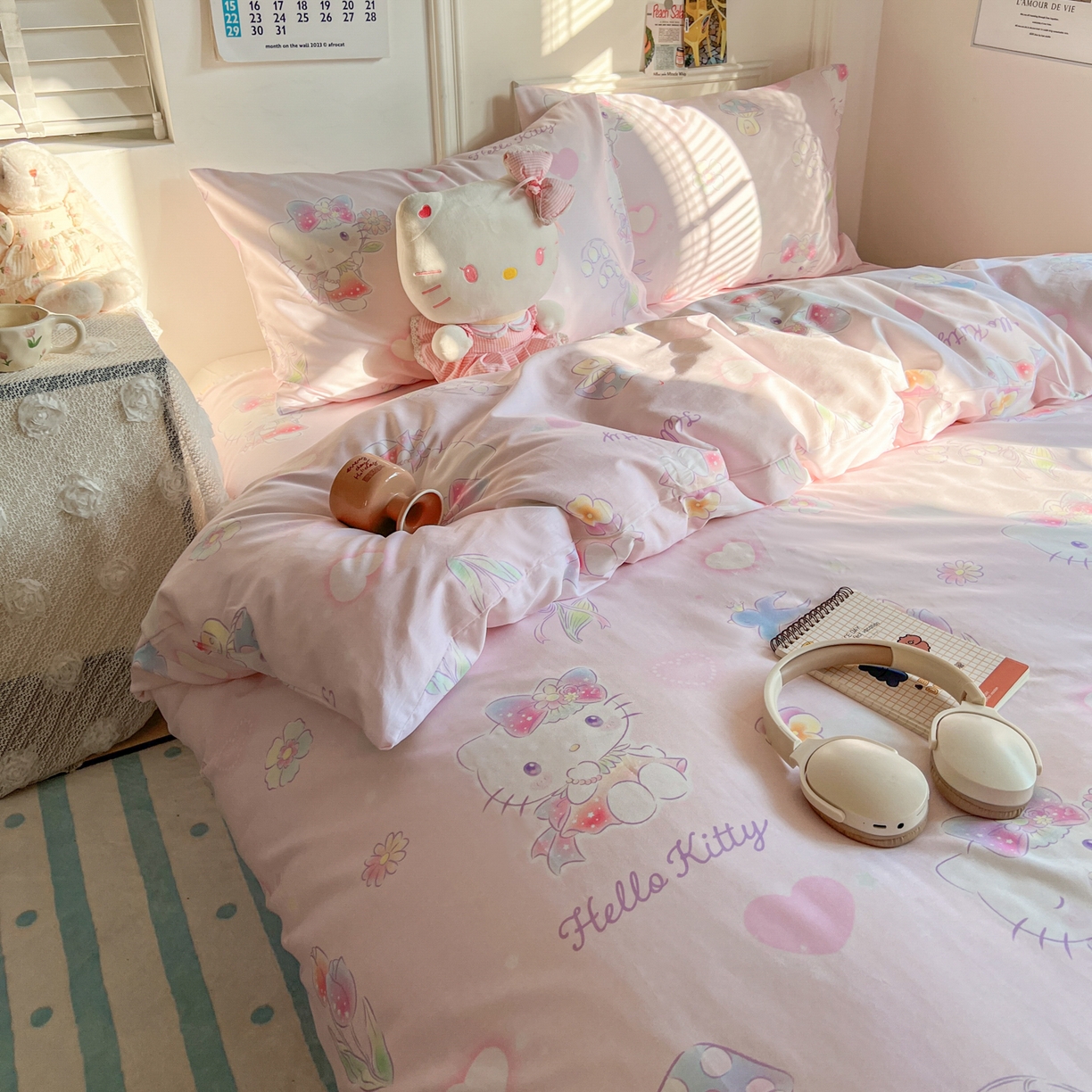 91家纺网 家纺一手货源 找家纺 耀悦家纺 2026新款纯棉四件套正版授权三丽鸥卡通床单床笠被套枕套 Hello Kitty仙草