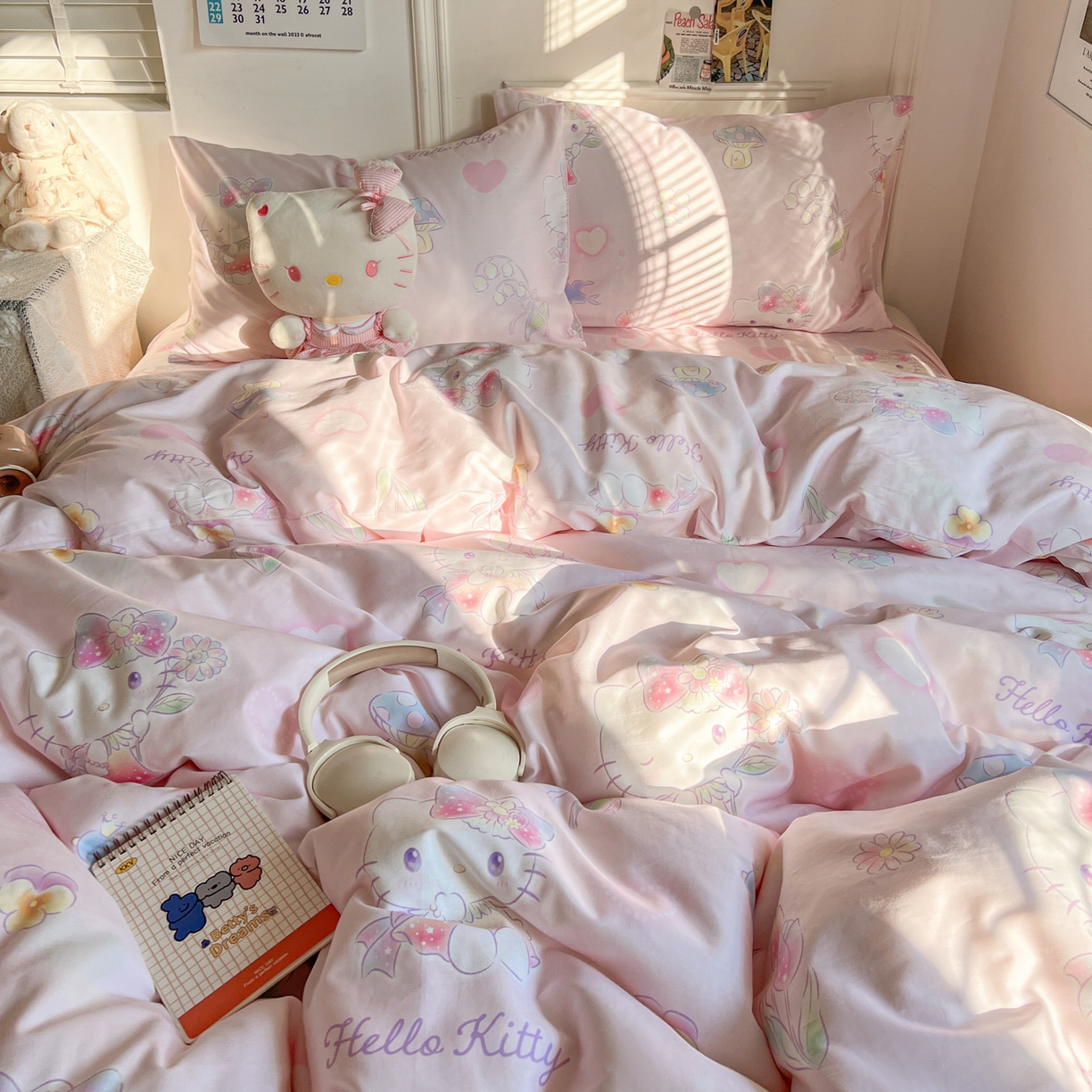 91家纺网 家纺一手货源 找家纺 耀悦家纺 2026新款纯棉四件套正版授权三丽鸥卡通床单床笠被套枕套 Hello Kitty仙草