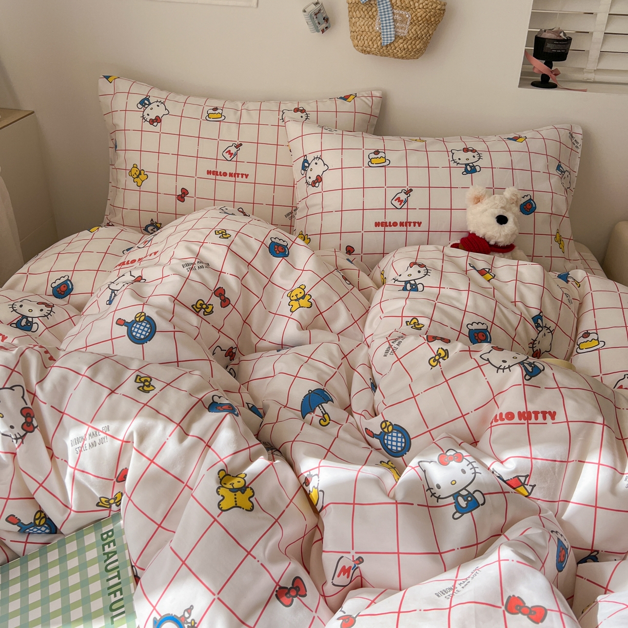 91家纺网 家纺一手货源 找家纺 耀悦家纺 2026新款纯棉四件套正版授权三丽鸥卡通床单床笠被套枕套 Hello Kitty运动