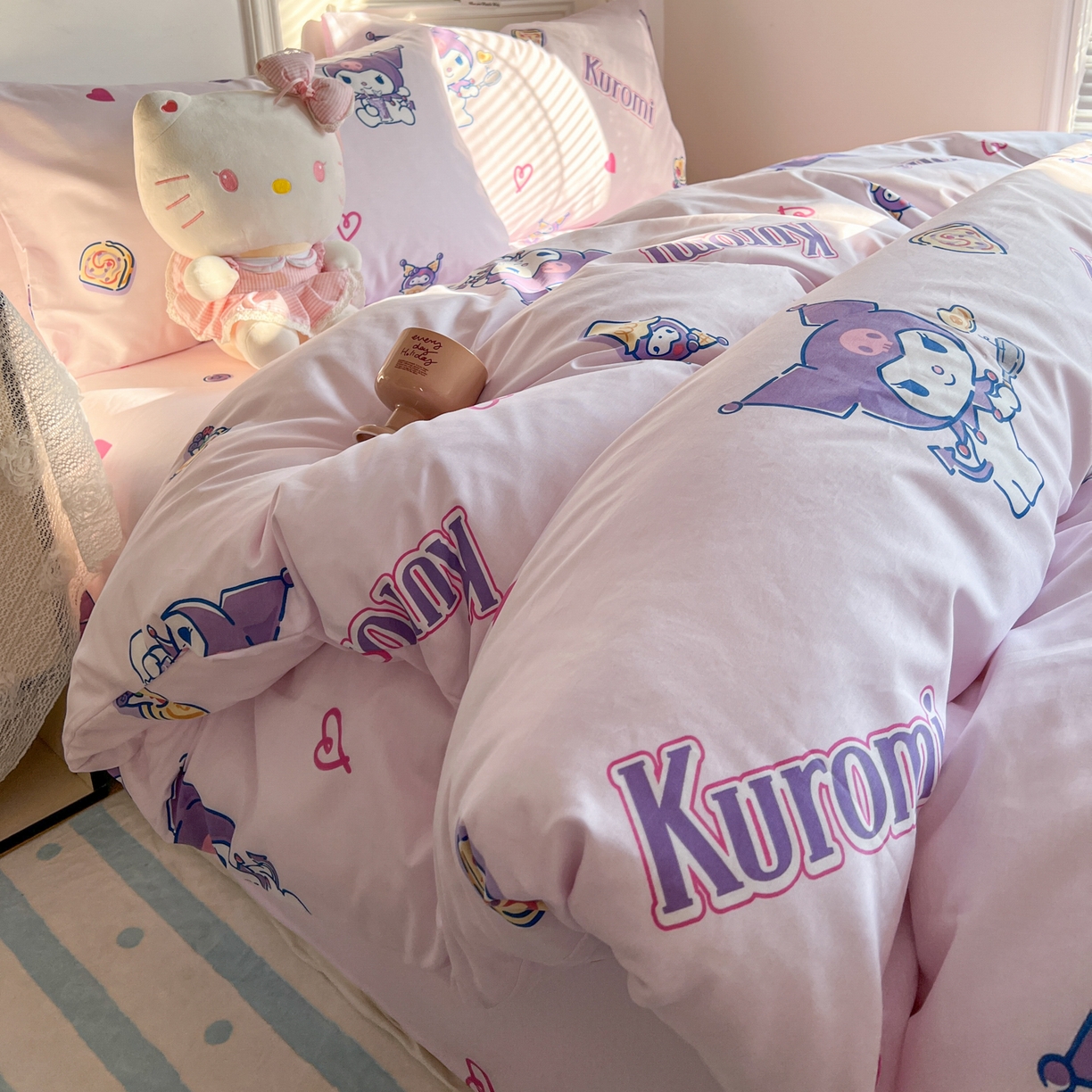 91家纺网 家纺一手货源 找家纺 耀悦家纺 2026新款纯棉四件套正版授权三丽鸥卡通床单床笠被套枕套 布丁库洛米