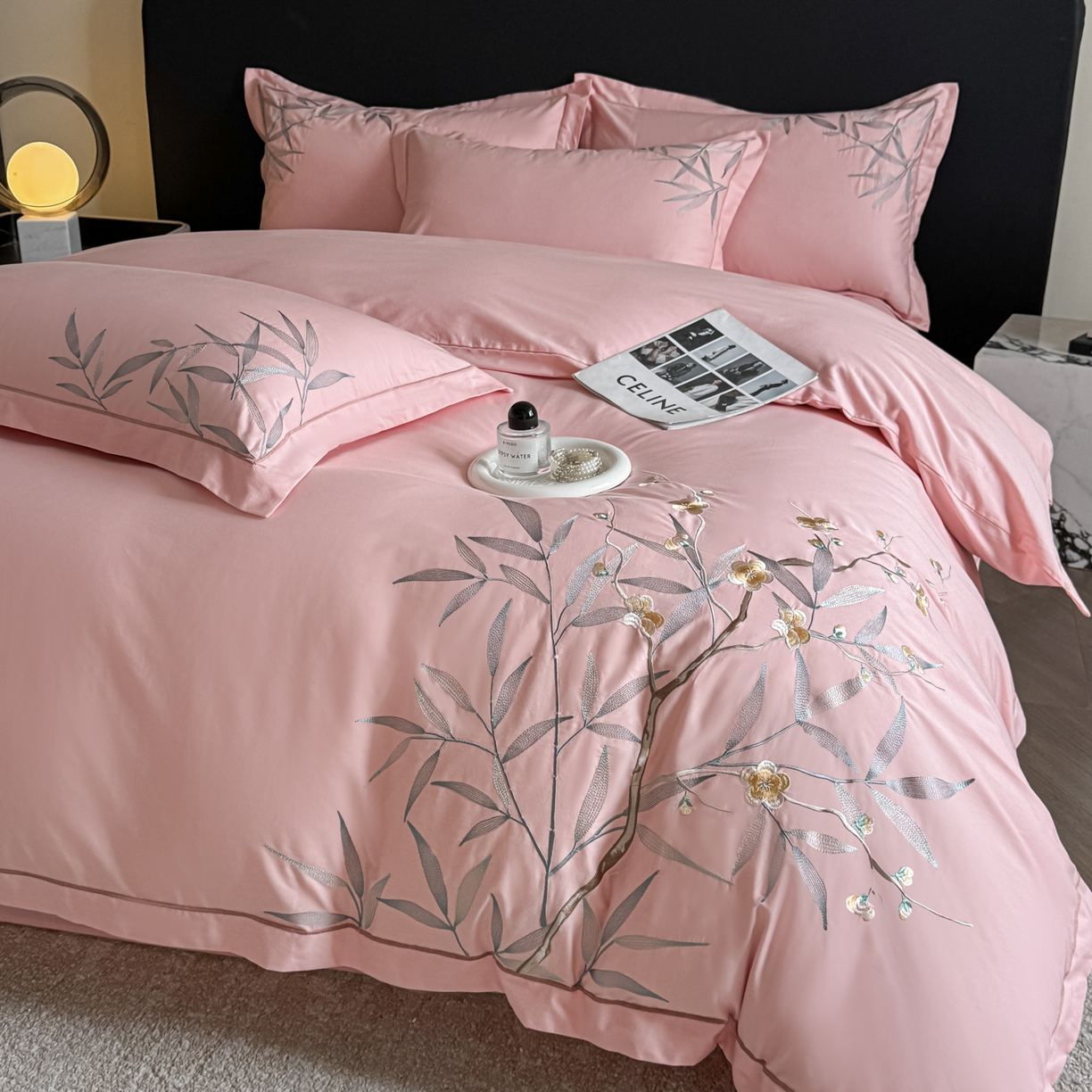 91家纺网 家纺一手货源 找家纺 湘雪家居 2026新款纯棉全棉长绒棉刺绣绣花高端礼盒四件套-竹韵系列 竹韵-粉玉