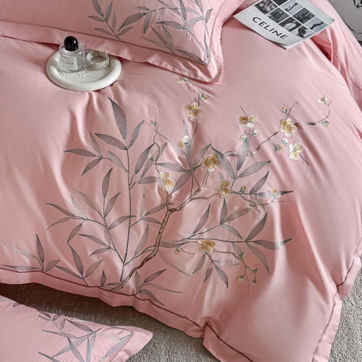 91家纺网 家纺一手货源 找家纺 湘雪家居 2026新款纯棉全棉长绒棉刺绣绣花高端礼盒四件套-竹韵系列 竹韵-粉玉