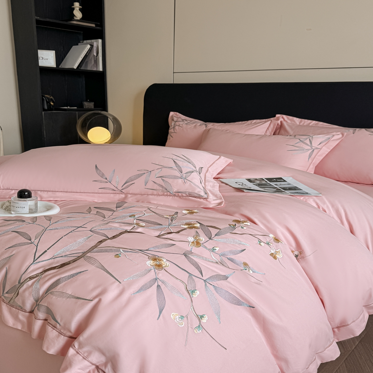 91家纺网 家纺一手货源 找家纺 湘雪家居 2026新款纯棉全棉长绒棉刺绣绣花高端礼盒四件套-竹韵系列 竹韵-粉玉