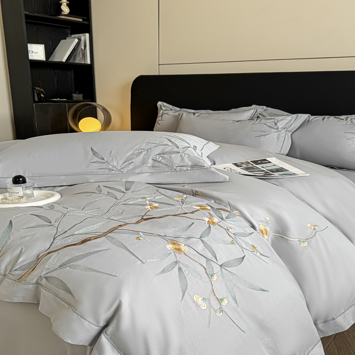 91家纺网 家纺一手货源 找家纺 湘雪家居 2026新款纯棉全棉长绒棉刺绣绣花高端礼盒四件套-竹韵系列 竹韵-浅灰