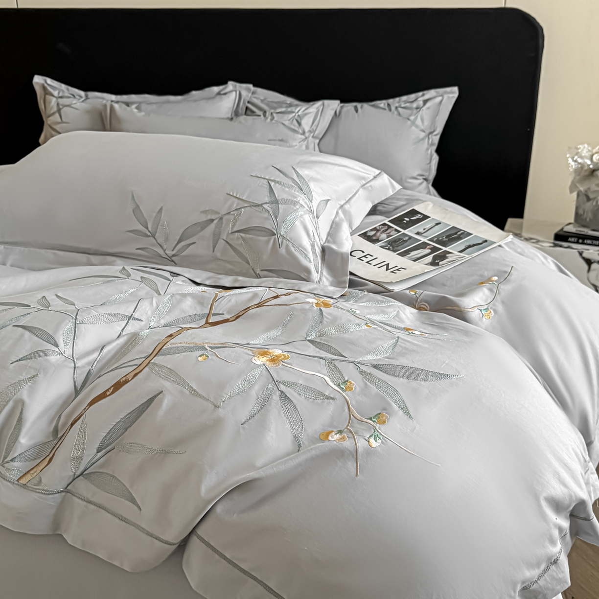 91家纺网 家纺一手货源 找家纺 湘雪家居 2026新款纯棉全棉长绒棉刺绣绣花高端礼盒四件套-竹韵系列 竹韵-浅灰