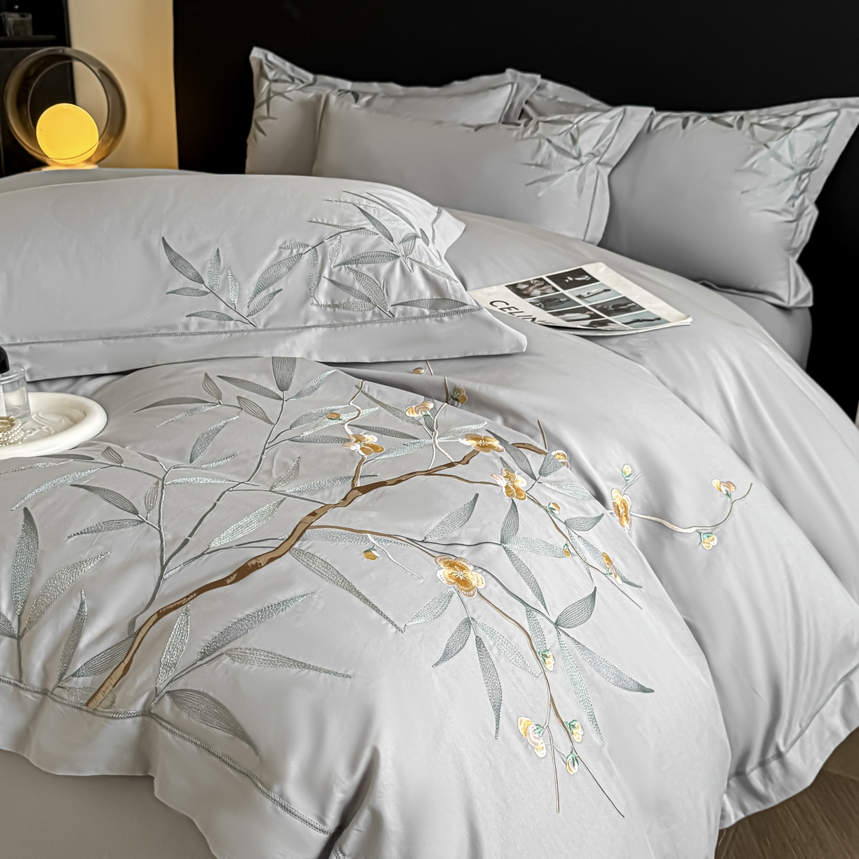 91家纺网 家纺一手货源 找家纺 湘雪家居 2026新款纯棉全棉长绒棉刺绣绣花高端礼盒四件套-竹韵系列 竹韵-浅灰