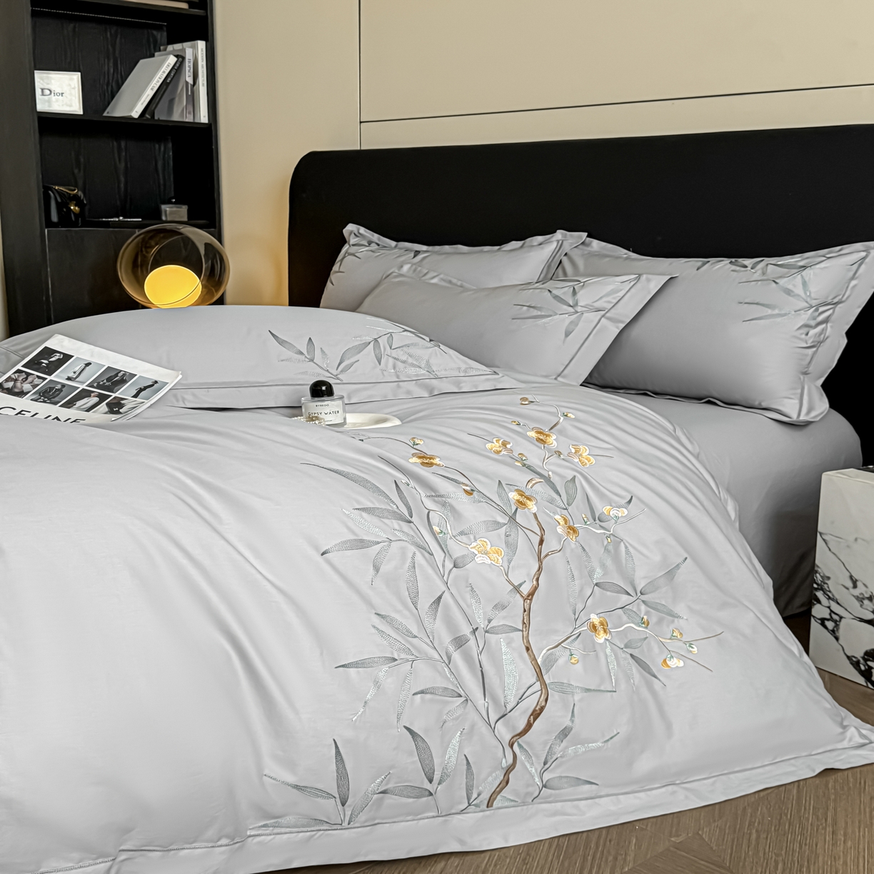 91家纺网 家纺一手货源 找家纺 湘雪家居 2026新款纯棉全棉长绒棉刺绣绣花高端礼盒四件套-竹韵系列 竹韵-浅灰