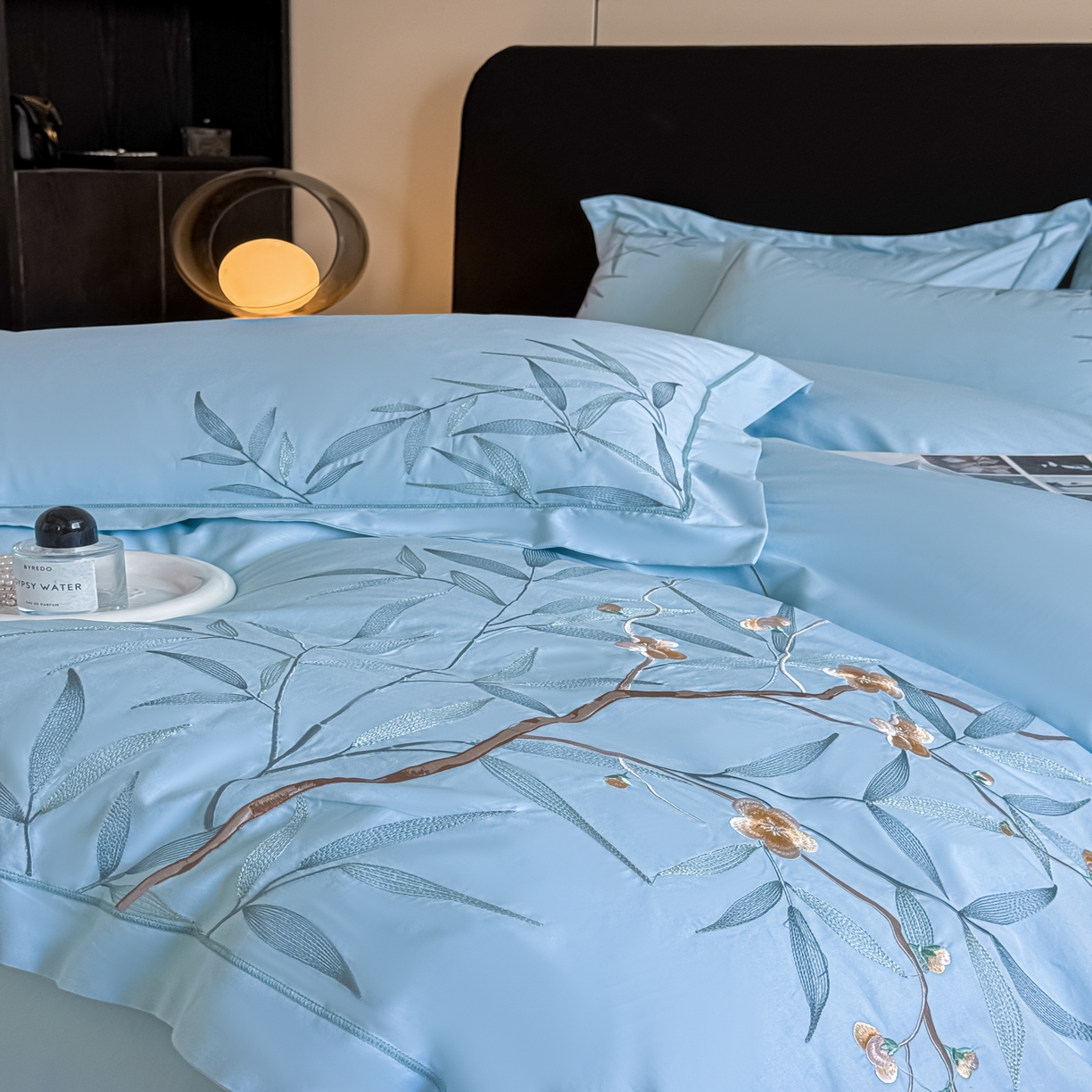 91家纺网 家纺一手货源 找家纺 湘雪家居 2026新款纯棉全棉长绒棉刺绣绣花高端礼盒四件套-竹韵系列 竹韵-天空蓝