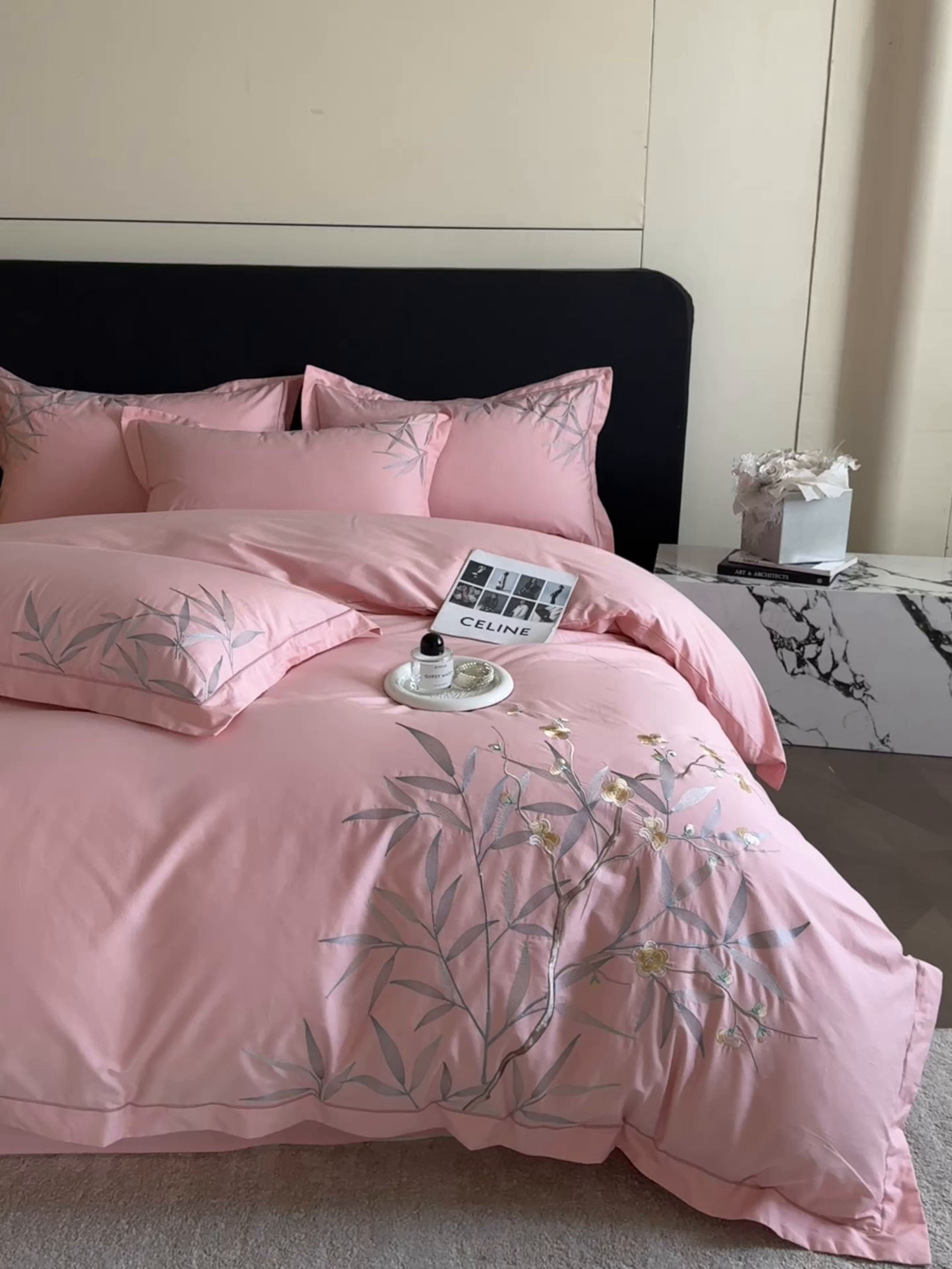 91家纺网 家纺一手货源 找家纺 湘雪家居 2026新款纯棉全棉长绒棉刺绣绣花高端礼盒四件套-竹韵系列 竹韵-粉玉