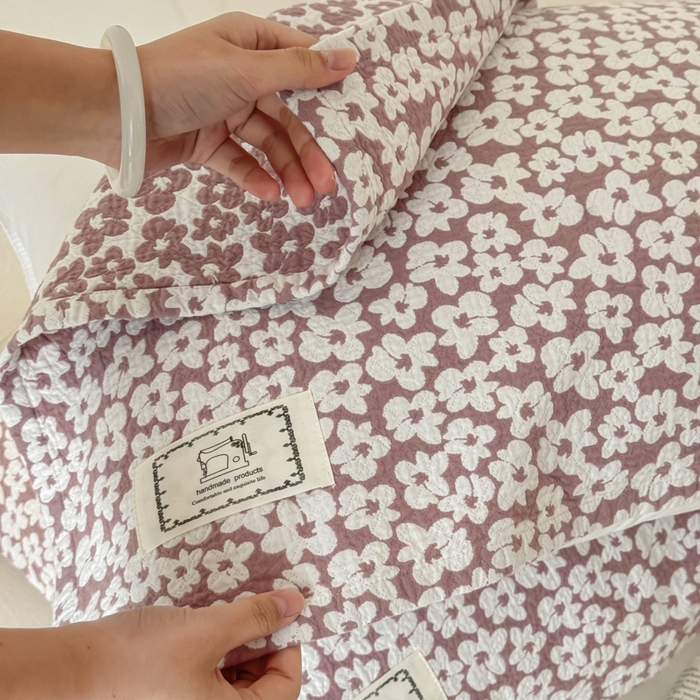 91家纺网 家纺一手货源 找家纺 乐家毛巾被（工厂自产自销） 2026新款精梳安心棉色织提花床盖毛巾被两用 繁花床盖