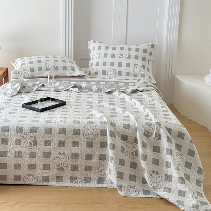 91家纺网 家纺一手货源 找家纺 乐家毛巾被（工厂自产自销） 2026新款精梳安心棉色织提花床盖毛巾被两用 格纹兔头床盖