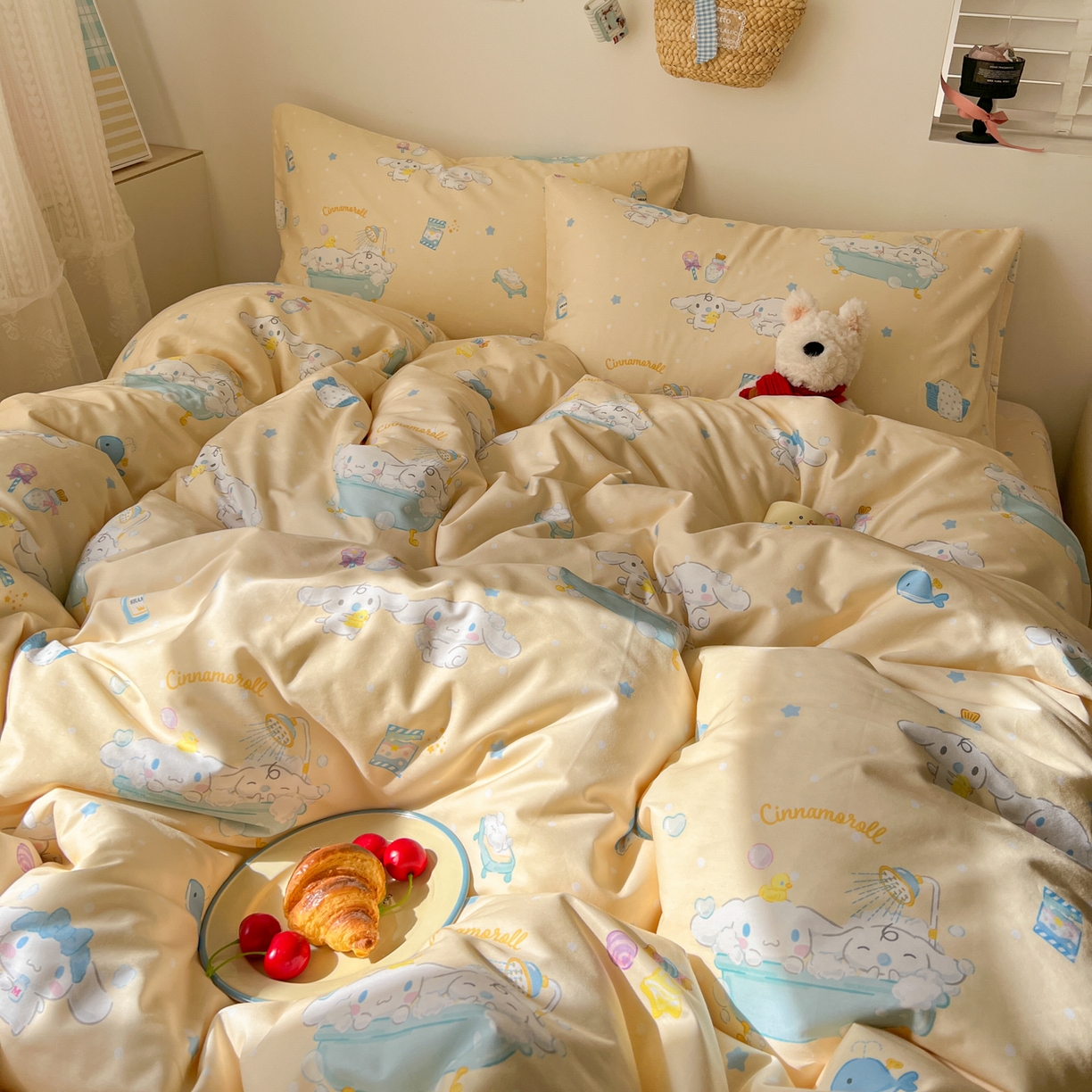 91家纺网 家纺一手货源 找家纺 耀悦家纺 2026新款纯棉四件套正版授权三丽鸥卡通床单床笠被套枕套 玉桂狗沐浴