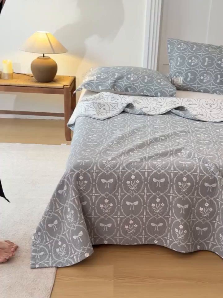 91家纺网 家纺一手货源 找家纺 乐家毛巾被（工厂自产自销） 2026新款精梳安心棉色织提花床盖毛巾被两用 花束来信床盖