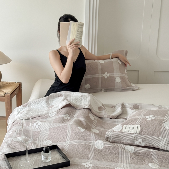 91家纺网 家纺一手货源 找家纺 乐家毛巾被（工厂自产自销） 2026新款精梳安心棉色织提花床盖毛巾被两用 花遇圆床盖