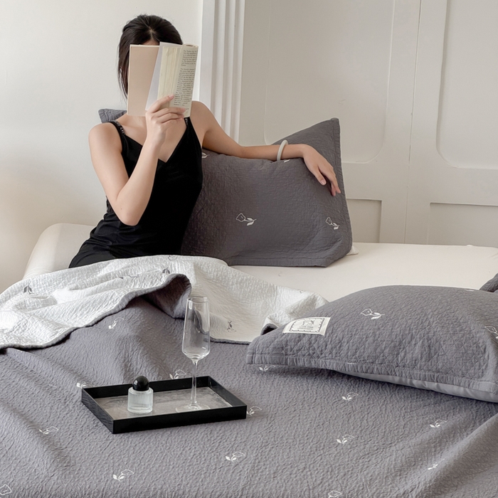 91家纺网 家纺一手货源 找家纺 乐家毛巾被（工厂自产自销） 2026新款精梳安心棉色织提花床盖毛巾被两用 小碎花眠床盖