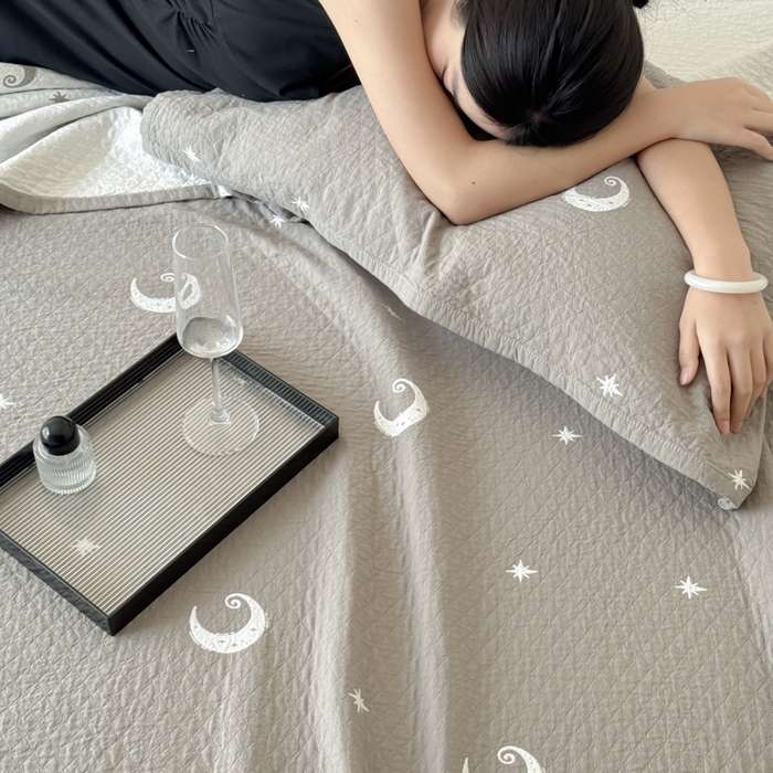 91家纺网 家纺一手货源 找家纺 乐家毛巾被（工厂自产自销） 2026新款精梳安心棉色织提花床盖毛巾被两用 星月床盖